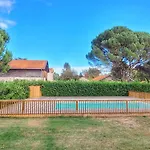 Hébergement de vacances Charmante Maison Dans Les Landes X 10 Avec Piscine Et Salle D Escalade Lue
