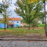 Grande Maison Dans Les Landes Pour 10 Pers Avec Piscine Et Salle Escalade Unique Vakantiehuis Lue