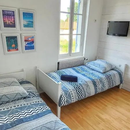 Charmante Maison Dans Les Landes X 10 Avec Piscine Et Salle D Escalade Prázdninový dům *